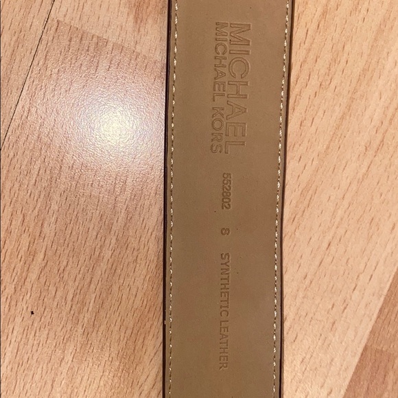 Micheal kors belt - Picture 3 of 4